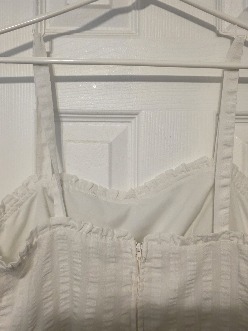 White Textured Ruffle-Hem Sundress - Picture 4 of 8